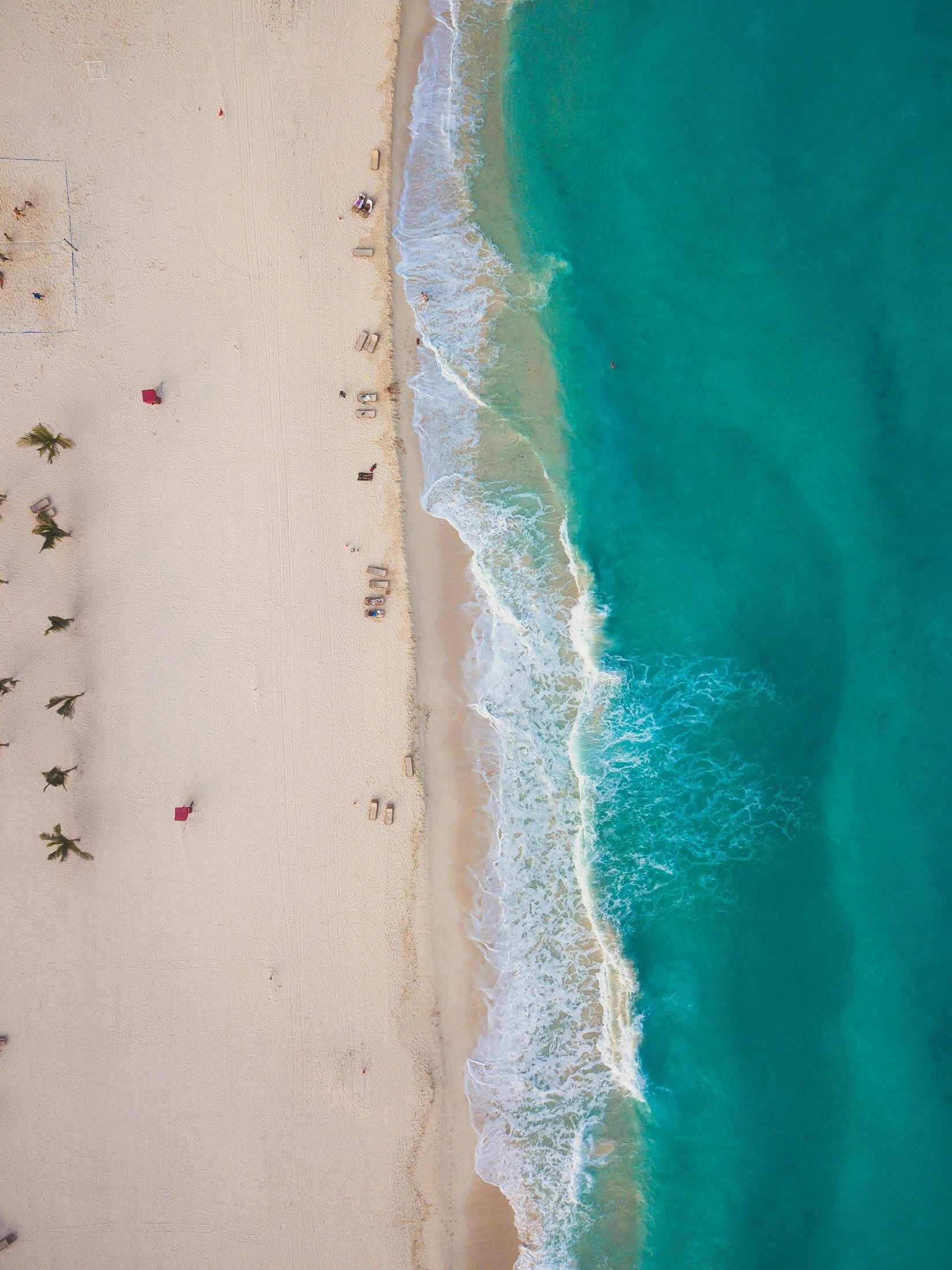 Caribbean beach and resort scene in Cancún and Playa Mujeres