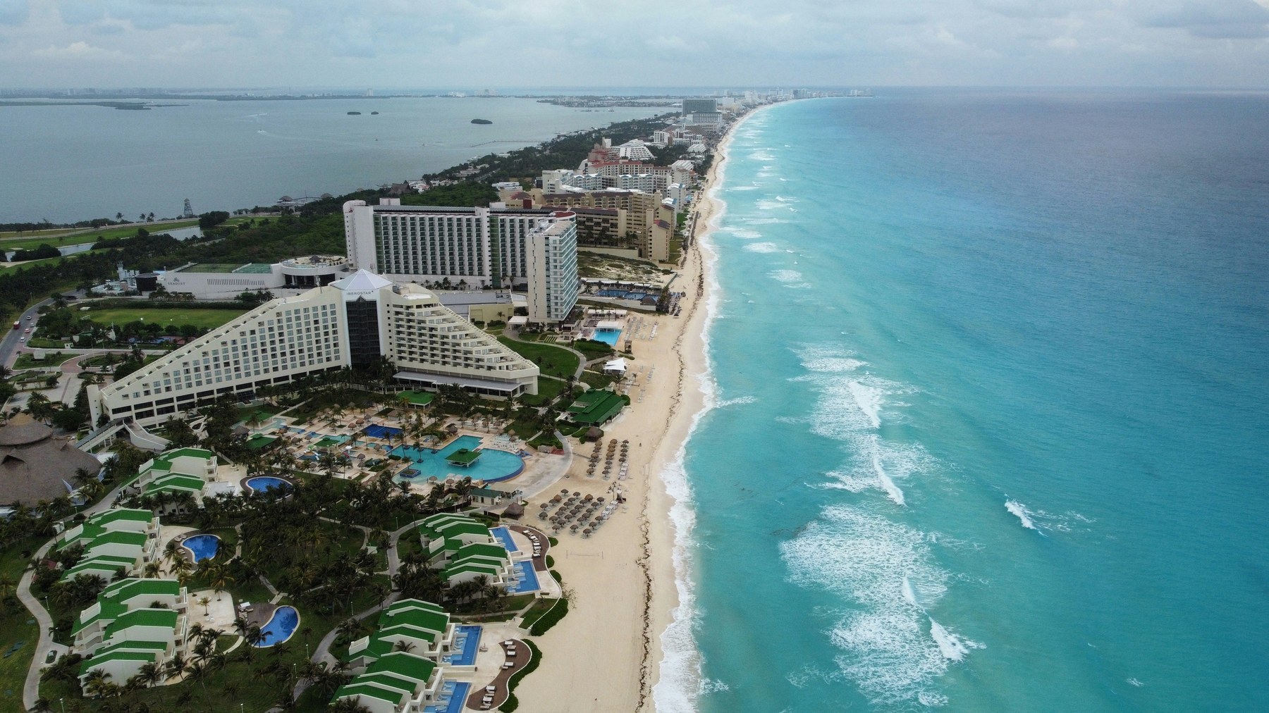 Resort and beach scene in Playa Mujeres